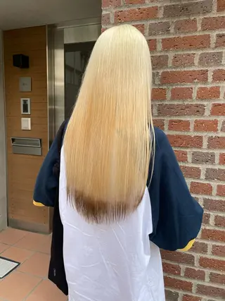 ロング カラー ネイル マツエク・マツパ アイブロウ ⭐ハイトーンブリーチ ミルクティーピンクのヘアスタイル