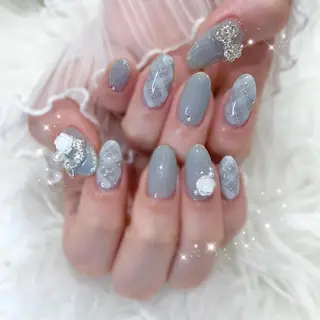 ネイル Kanon 🤍のネイルデザイン