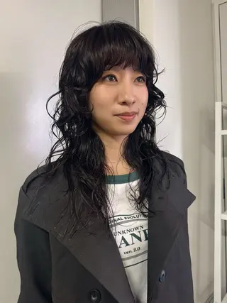 ミディアム パーマ 新宿/髪質改善/ レイヤー/サカキのヘアスタイル