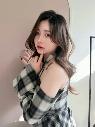 ロング カラー SALOWIN所属・ブリーチ 縮毛矯正/ 艶髪/COCONAのヘアスタイル