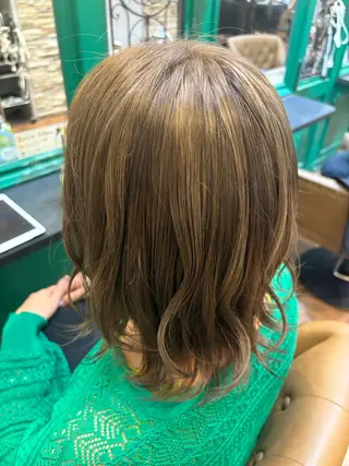 ミディアム カラー BENIHA  ︎︎のヘアスタイル