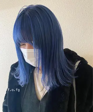 ミディアム カラー ツキノキ ミナのヘアスタイル