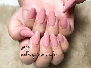 ネイル Yakko pas á pasのネイルデザイン