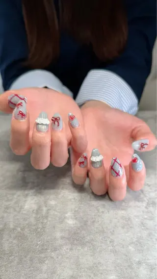 ネイル haleyume所属・shino🌟 痛ネイルのネイルデザイン