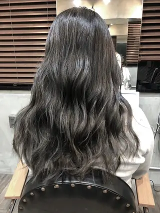 ミディアム カラー La fith hair ponte所属・🔥ハイトーン🔥 🌈柴田尚貴🌈のヘアスタイル