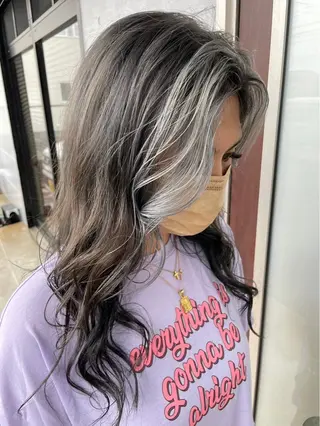 カラー ヘアアレンジ 山名 璃湖のヘアスタイル