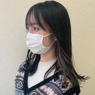 ロング カラー iLi所属・iLi 《イリ》のヘアスタイル