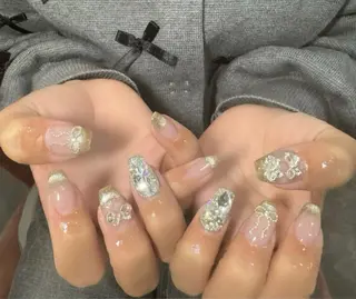 ネイル LAVISH nanamiのネイルデザイン