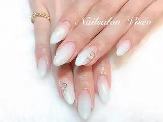 ネイル Viseo《6週間 長持ちパラジェル》のネイルデザイン