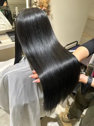 ロング カラー ヘアアレンジ タイトボブ個性派カラ ーAKANEのヘアスタイル
