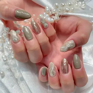 ネイル RAFFINE 月🦋🩵のネイルデザイン