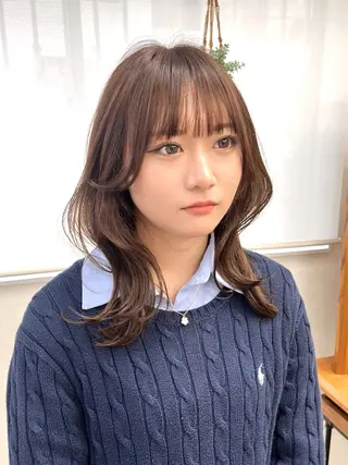 ミディアム Ring  by Moremuu所属・issy/ハイライト ハイトーン／レイヤーのヘアスタイル