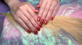 ネイル pink ladyサロン所属・べ にのネイルデザイン