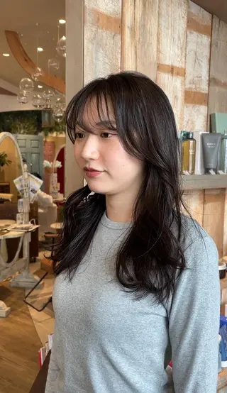 セミロング 艶髪白髪染め★ 野口心花のヘアスタイル