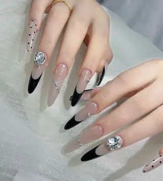 ネイル D-BEAUTY Nailsalonのネイルデザイン