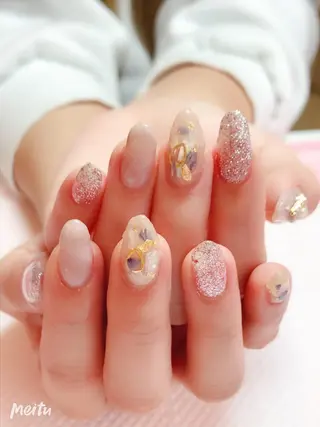 セミロング SINCERELY シンシアリー🌈のネイルデザイン