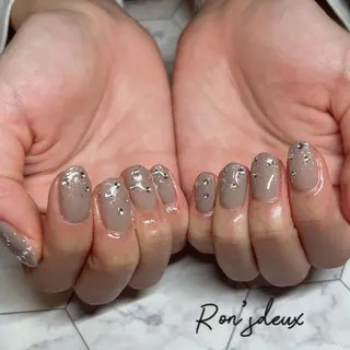 ネイル Ron's 成田のネイルデザイン