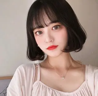 ショート momochan🍑 ドーリーボブカット♡のヘアスタイル