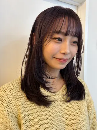 セミロング レイヤーカット/ 透明感カラーmikuのヘアスタイル