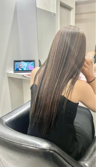 ロング カラー ヘアアレンジ 🍓艶髪/艶カラー ハイトーン/しんたにのヘアスタイル