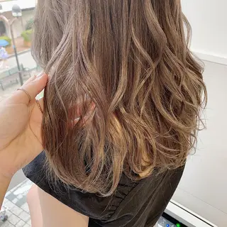 セミロング カラー ヘアアレンジ 髪質改善period.所属・いしかわまい🎀 髪質改善特価サロンのヘアスタイル