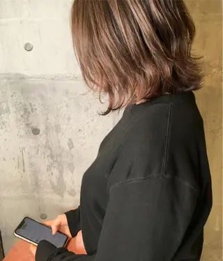 ショート カラー 髪質改善ｶﾗｰ ｹｱﾌﾞﾘｰﾁ/ﾀﾑのヘアスタイル