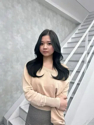 ミディアム カラー レイヤー/艶カラー /韓国ヘア/高松のヘアスタイル