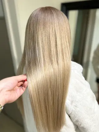 ロング エクステ×ハイトーン 🌈KEISUKEのヘアスタイル