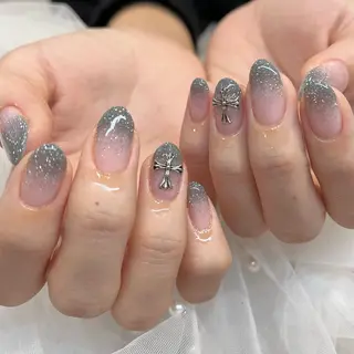 ネイル 内田 里穂のネイルデザイン