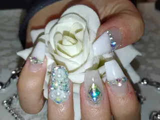 ネイル エステとネイル ローズコンフォートのネイルデザイン