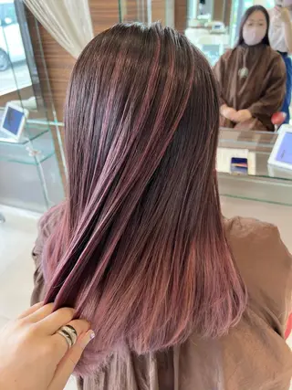 ロング カラー しんぼや ももかのヘアスタイル