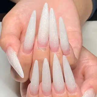 ネイル VOGUE ×SWANのネイルデザイン