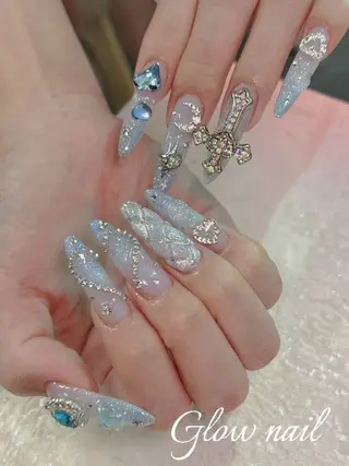 ネイル グロー ネイルのネイルデザイン