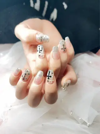 ネイル S nail salon所属・Vi Viネイル サロンのネイルデザイン