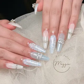 ネイル Maggie Nail🦩のネイルデザイン