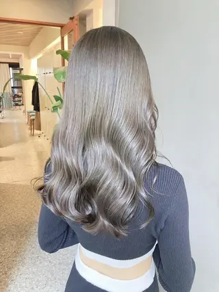 セミロング カラー TIGRE tenjinのヘアスタイル