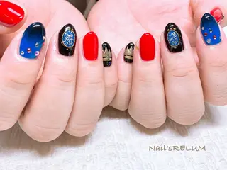 ネイル THECOLORS所属・近貞 莉奈のネイルデザイン