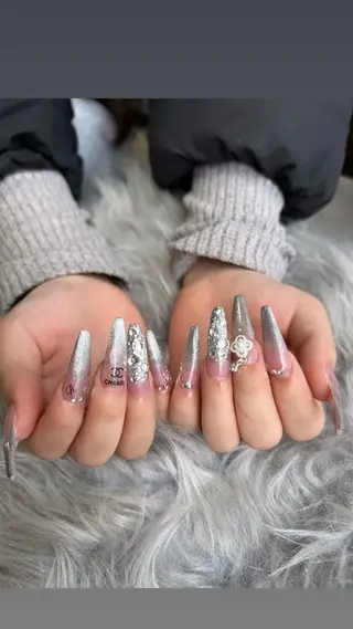 ネイル Prettiest nailのネイルデザイン