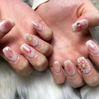 ネイル Laki nailのネイルデザイン