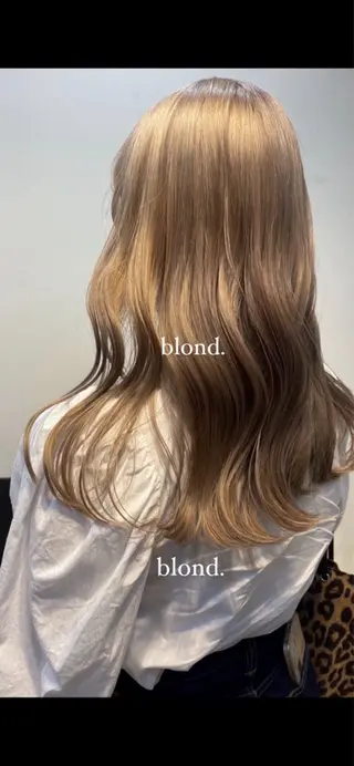 カラー ꪆৎ平行アーチ ྀི ワカナの眉毛・アイブロウイメージ