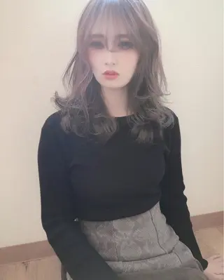 ミディアム カラー テトネ タカシのヘアスタイル