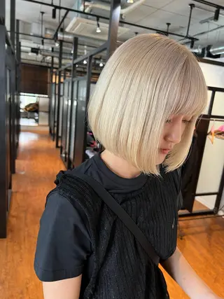 カラー newi TATSUのヘアスタイル