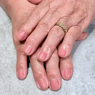 ネイル みんなのネイルサロン IRiS所属・一人ひとりに寄り添う 施術🌈IRiS🪽のネイルデザイン