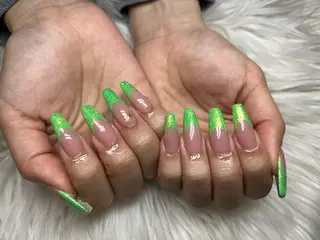 ネイル SOARE🤍 🤍のネイルデザイン