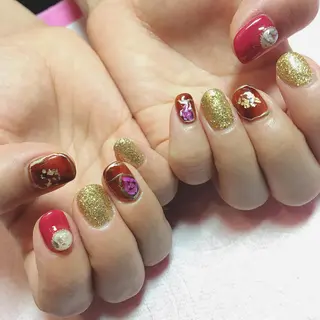 ネイル THECOLORS所属・近貞 莉奈のネイルデザイン