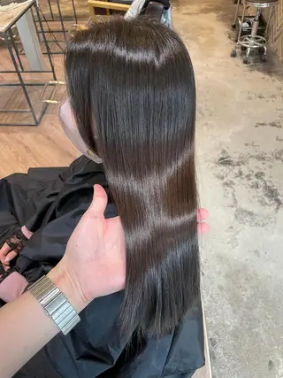 セミロング 髪質改善、縮毛矯正 酸性縮毛矯正のヘアスタイル