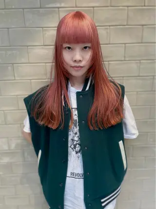 ミディアム カラー SALOWIN所属・ブリーチ✨ ボブ🪢レイヤーのヘアスタイル