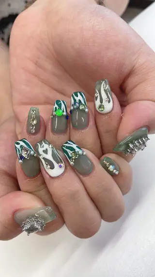 ネイル Munail サロン所属・むねいる nail salonのネイルデザイン