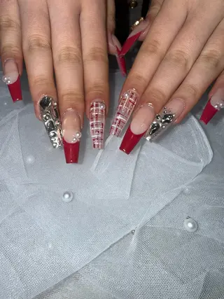 ネイル Raviliss ♡のネイルデザイン