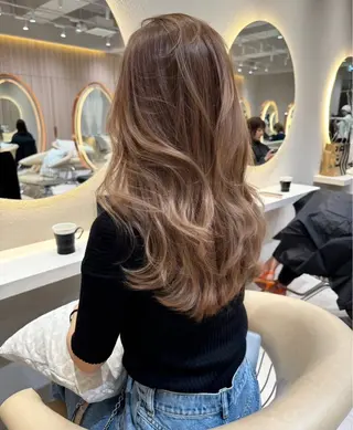 ロング ブリーチなし/ 透明感カラー/松沢のヘアスタイル